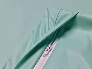 Rāvējslēdzējs ar apmali